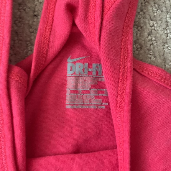 Nike workout tank - Picture 3 of 3